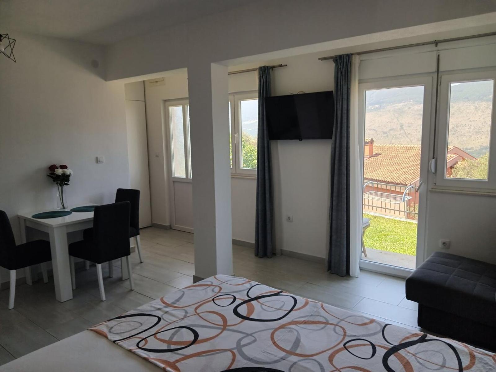 Bojan Apartment Igalo Ngoại thất bức ảnh